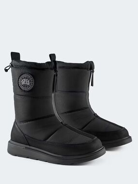 Canada Goose Women’s Cypress Fold Down Puffer Boot 36 $650